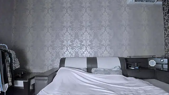 Agnes Allenn online show from 11, 11, 2025