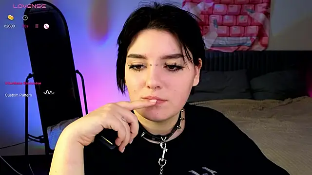 YumiYammy online show from 6, 1, 2025