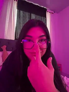 RoseCassie online show from 15, 4, 2026