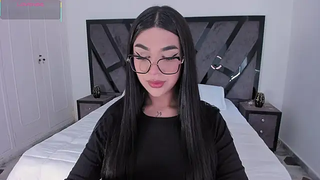 Snapshot of RoseCassie chatting on 21, 4, 2026 RoseCassie online show from 21, 4, 2026