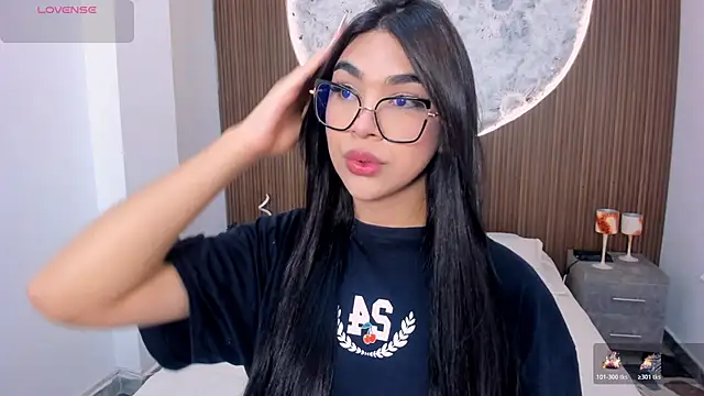 Snapshot of RoseCassie chatting on 22, 4, 2026 RoseCassie online show from 22, 4, 2026