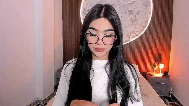 Snapshot of RoseCassie chatting on 28, 4, 2026 RoseCassie online show from 28, 4, 2026