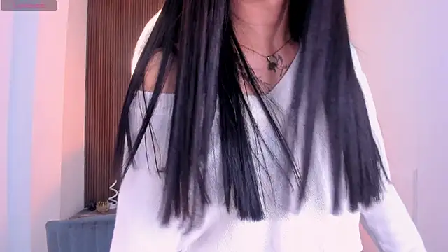 Snapshot of RoseCassie chatting on 4, 5, 2026 RoseCassie online show from 4, 5, 2026
