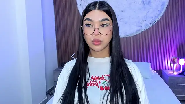 Snapshot of RoseCassie chatting on 12, 5, 2026 RoseCassie online show from 12, 5, 2026