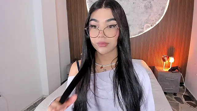 Snapshot of RoseCassie chatting on 15, 5, 2026 RoseCassie online show from 15, 5, 2026