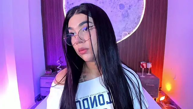 Snapshot of RoseCassie chatting on 28, 5, 2026 RoseCassie online show from 28, 5, 2026