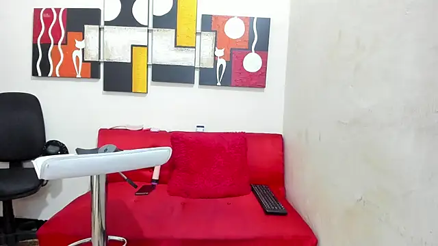 Mariana 16  online show from 28, 1, 2025