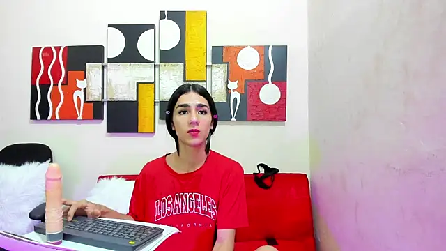 Mariana 16  online show from 13, 2, 2025