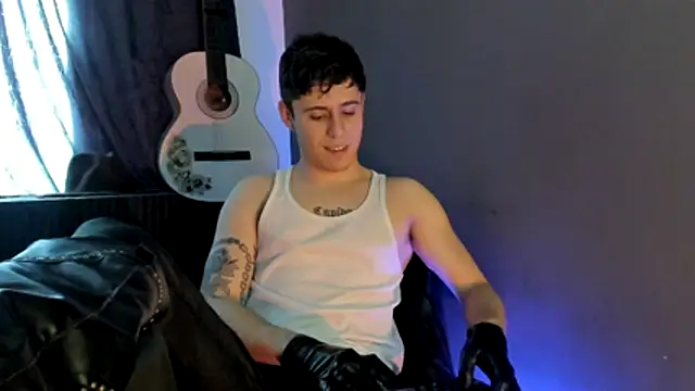 Antonello Vannucci online show from 21, 11, 2025