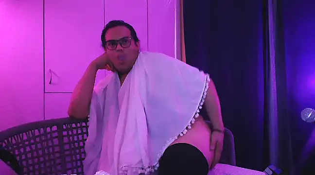 NikkelSofia online show from 18, 12, 2024