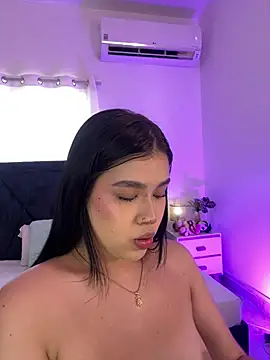 Snapshot of Lily_Woodz chatting on 27, 6, 2026 Lily Woodz online show from 27, 6, 2026