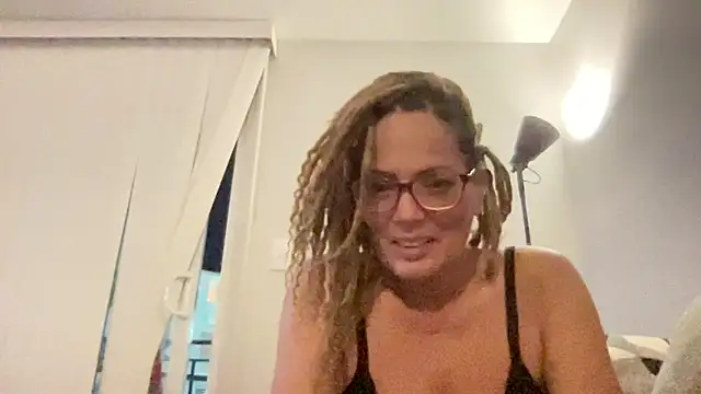 Snapshot of skarfos1babe69 chatting on 23, 12, 2024 skarfos1babe69 online show from 23, 12, 2024