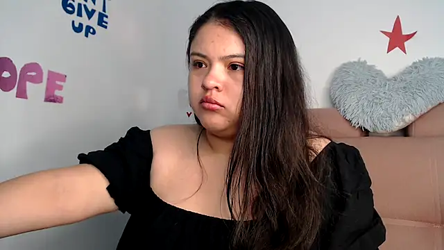 Snapshot of lizzie_c chatting on 19, 1, 2026 lizzie c online show from 19, 1, 2026