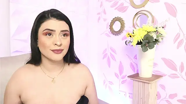 Snapshot of AnikaRomanoff chatting on 18, 2, 2025 AnikaRomanoff online show from 18, 2, 2025