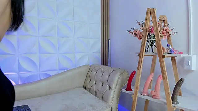 Snapshot of AnikaRomanoff chatting on 27, 2, 2025 AnikaRomanoff online show from 27, 2, 2025