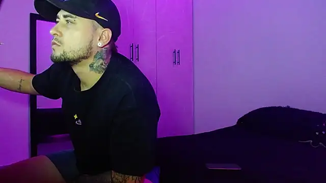 Snapshot of miia-liiam chatting on 10, 3, 2026 miia-liiam online show from 10, 3, 2026