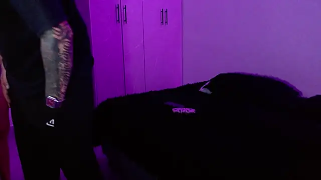 Snapshot of miia-liiam chatting on 1, 4, 2026 miia-liiam online show from 1, 4, 2026