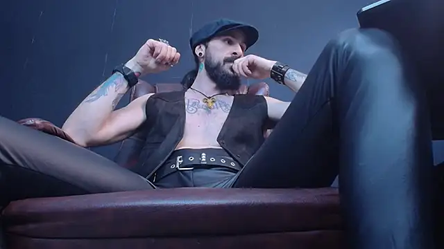 AxelColton online show from 6, 2, 2025