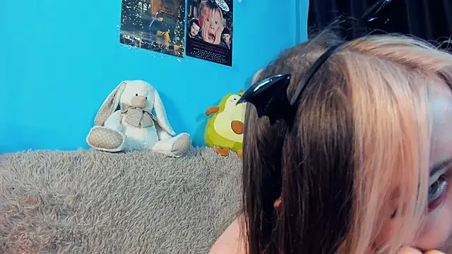  Mindy  online show from 30, 1, 2025