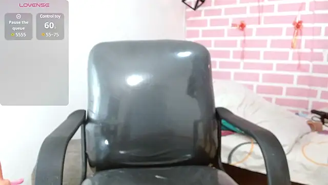 Snapshot of dani-lue chatting on 15, 3, 2025 dani-lue online show from 15, 3, 2025