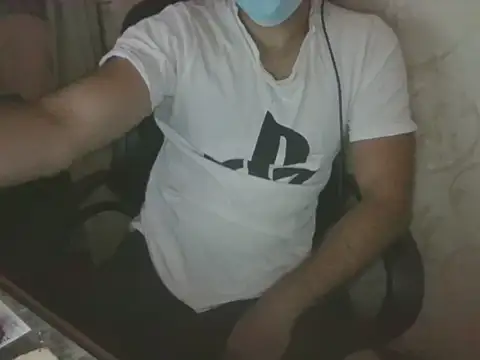 Snapshot of FriendlyOtter chatting on 30, 4, 2026 FriendlyOtter online show from 30, 4, 2026