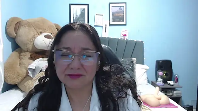 Snapshot of AngelRouss chatting on 13, 3, 2026 AngelRouss online show from 13, 3, 2026