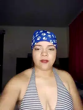 Snapshot of AriaYummy chatting on 13, 1, 2025 AriaYummy online show from 13, 1, 2025