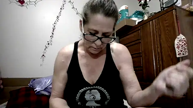 Snapshot of Keywest_Kate chatting on 17, 5, 2026 Keywest Kate online show from 17, 5, 2026