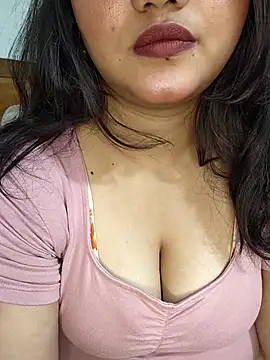 Snapshot of Riya_Stream01 chatting on 19, 4, 2026 Riya Stream01 online show from 19, 4, 2026