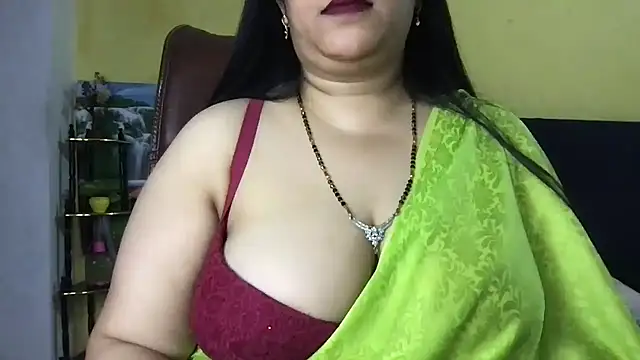 Snapshot of FlatVincy4 chatting on 23, 12, 2025 FlatVincy4 online show from 23, 12, 2025