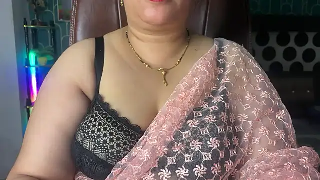 Snapshot of FlatVincy4 chatting on 23, 2, 2026 FlatVincy4 online show from 23, 2, 2026