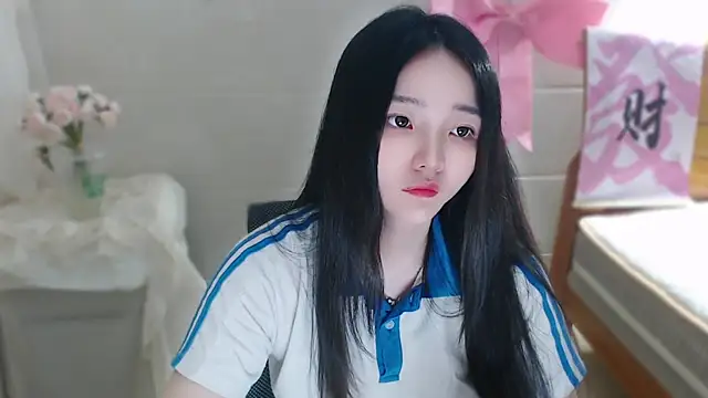 Snapshot of qiqi--- chatting on 23, 4, 2026 qiqi--- online show from 23, 4, 2026