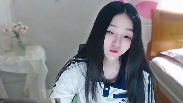 Snapshot of qiqi--- chatting on 24, 4, 2026 qiqi--- online show from 24, 4, 2026