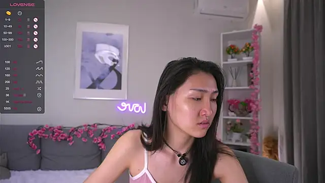 Snapshot of OdeliaGossage chatting on 4, 12, 2025 OdeliaGossage online show from 4, 12, 2025