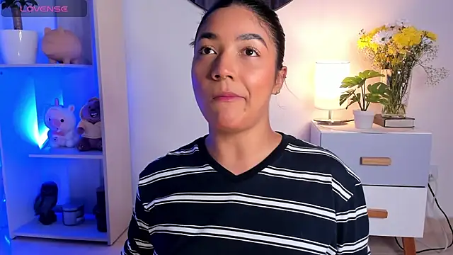 martina roldam online show from 23, 1, 2025