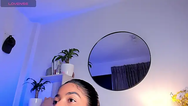 martina roldam online show from 23, 1, 2025