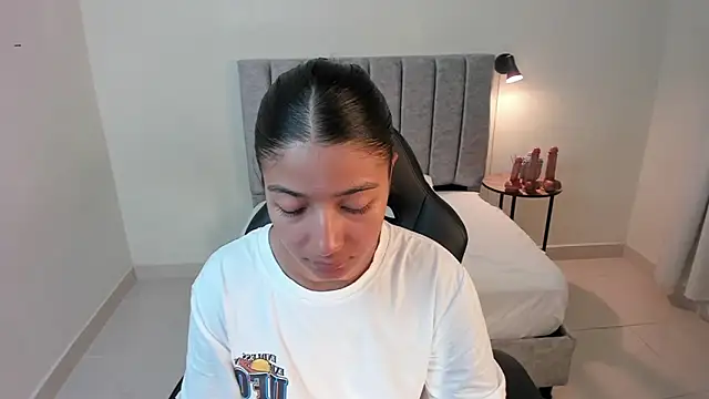 martina roldam online show from 22, 10, 2025