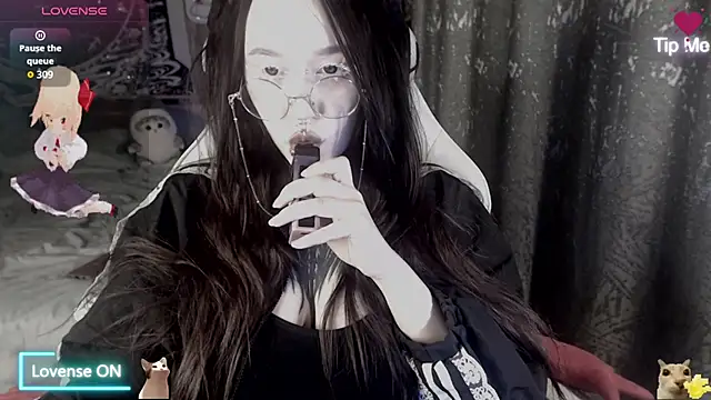 Snapshot of chloe_crystall_killer chatting on 24, 5, 2026 chloe crystall killer online show from 24, 5, 2026