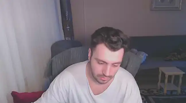 handsomeee04 online show from 9, 3, 2025