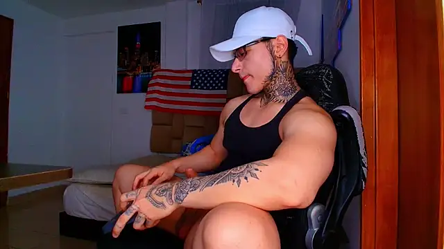 DennisWalkerr online show from 8, 11, 2025