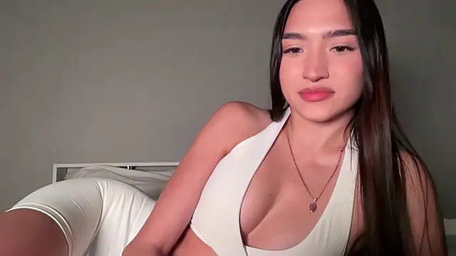 Snapshot of MilenaMilven chatting on 8, 4, 2026 MilenaMilven online show from 8, 4, 2026