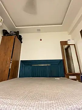 ahista online show from 17, 4, 2026