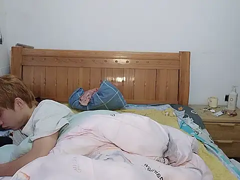 Snapshot of DOUMI98 chatting on 15, 12, 2025 DOUMI98 online show from 15, 12, 2025