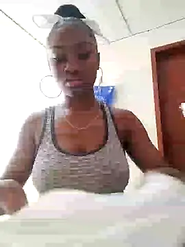 nikkystorm1  online show from 27, 1, 2025