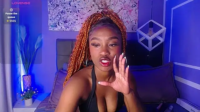 nikkystorm1  online show from 8, 10, 2025