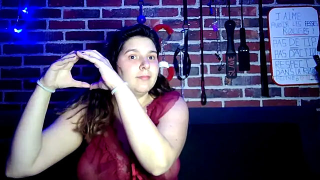 Snapshot of Heleneecesmecs2 chatting on 9, 11, 2025 Heleneecesmecs2 online show from 9, 11, 2025