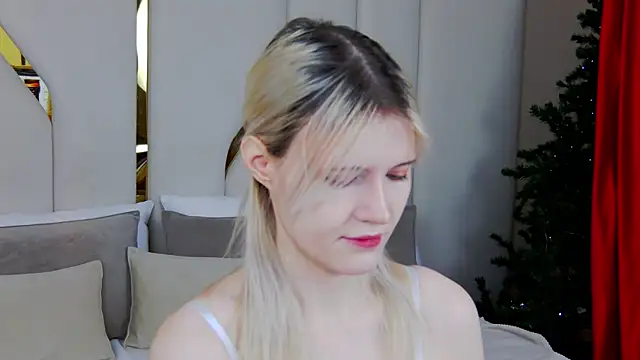 NellieLoyns online show from 16, 12, 2025