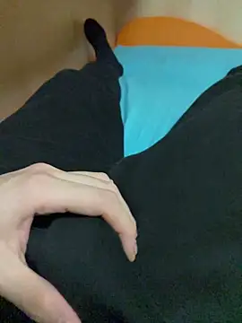 Snapshot of Dvddd chatting on 4, 12, 2025 Dvddd online show from 4, 12, 2025