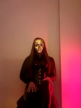 Snapshot of NoraInMask chatting on 4, 3, 2025 NoraInMask online show from 4, 3, 2025