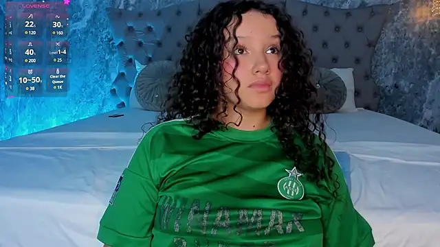 Snapshot of LucyLovelyy chatting on 19, 2, 2025 LucyLovelyy online show from 19, 2, 2025